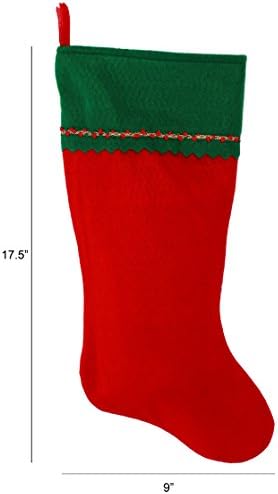 Първоначално Коледни Чорапи с бродирани мен Монограм, Зелено и Червено фетр, Началната буква V